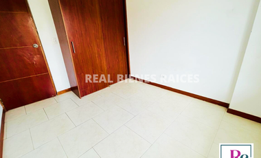 Se Vende Apartamento en 2 Piso - Unidad Cerrada