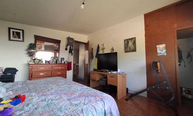 Amplia casa en VENTA