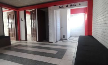 Venta Edificio De 3 Pisos En Esquina Cerca Del Centro Histórico De Puebla