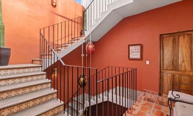 🏰 ¡VILLA EN VENTA DE LUJO CON 7 RECÁMARAS CON VISTA AL MAR Y HERMOSOS ATARDECERES! 🌅 AMUEBLADO