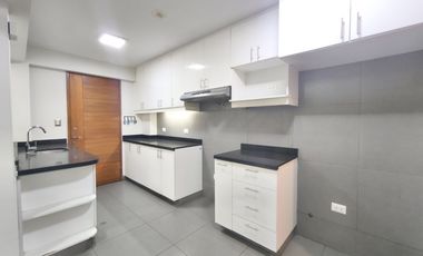 Venta de amplio departamento en San Borja – Cerca al Pentagonito