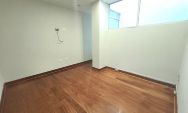 Venta de amplio departamento en San Borja – Cerca al Pentagonito