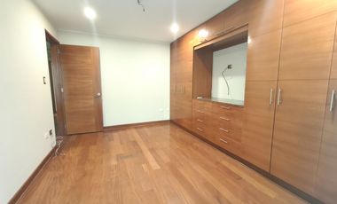 Venta de amplio departamento en San Borja – Cerca al Pentagonito