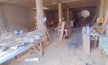 Vendo casa de una planta con proyección en el Paraiso