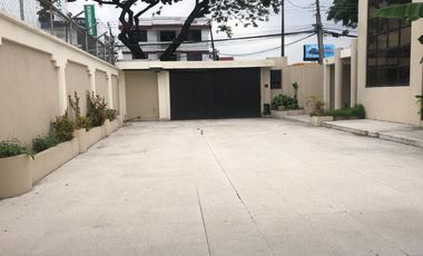 Venta de casa comercial rentera
