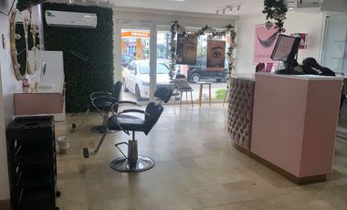 Venta de casa comercial rentera