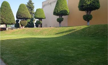 Amplia Casa de 3 Niveles y 5 Recámaras en Izcalli | Semi Amueblada y con Excelente Ubicación