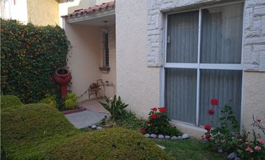 Amplia Casa de 3 Niveles y 5 Recámaras en Izcalli | Semi Amueblada y con Excelente Ubicación