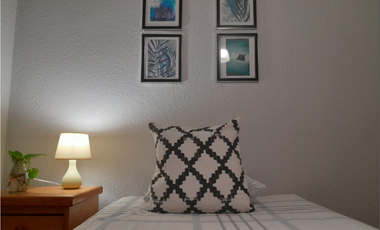 Amplia Casa de 3 Niveles y 5 Recámaras en Izcalli | Semi Amueblada y con Excelente Ubicación