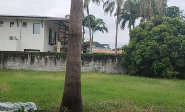 VENDO TERRENO PARA CASA EN URBANIZACION DE LUJO