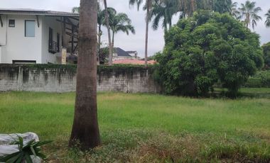 VENDO TERRENO PARA CASA EN URBANIZACION DE LUJO
