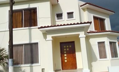 Casa en Urbanización CASTEL NUOVO