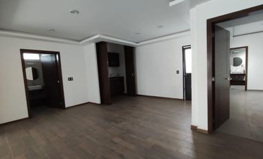 Amplia Propiedad adaptada como Salon de Eventos u oficinas