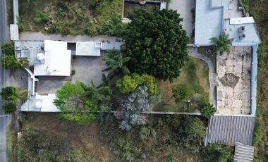 Amplia Propiedad adaptada como Salon de Eventos u oficinas