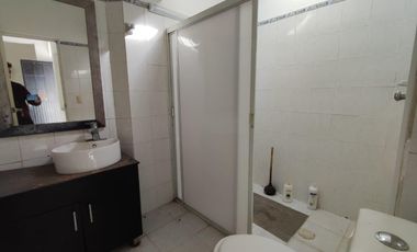 Amplia Propiedad adaptada como Salon de Eventos u oficinas