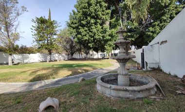 Amplia Propiedad adaptada como Salon de Eventos u oficinas