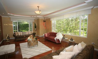 VIVIENDA DE ALTO STANDING CON AMPLIAS ÁREAS SOCIALES Y SEGURIDAD TOTAL