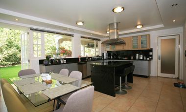 VIVIENDA DE ALTO STANDING CON AMPLIAS ÁREAS SOCIALES Y SEGURIDAD TOTAL