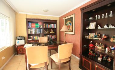 VIVIENDA DE ALTO STANDING CON AMPLIAS ÁREAS SOCIALES Y SEGURIDAD TOTAL