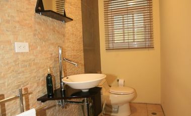 VIVIENDA DE ALTO STANDING CON AMPLIAS ÁREAS SOCIALES Y SEGURIDAD TOTAL