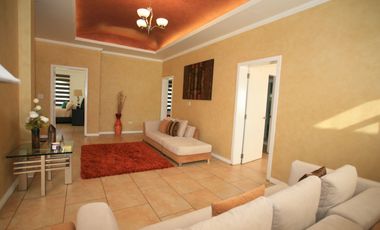 VIVIENDA DE ALTO STANDING CON AMPLIAS ÁREAS SOCIALES Y SEGURIDAD TOTAL