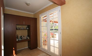 VIVIENDA DE ALTO STANDING CON AMPLIAS ÁREAS SOCIALES Y SEGURIDAD TOTAL