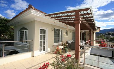 VIVIENDA DE ALTO STANDING CON AMPLIAS ÁREAS SOCIALES Y SEGURIDAD TOTAL