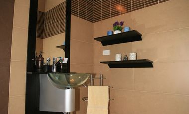 VIVIENDA DE ALTO STANDING CON AMPLIAS ÁREAS SOCIALES Y SEGURIDAD TOTAL