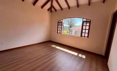 Alquiler Casa Nueva No Adosada en La Armenia – Valle de Los Chillos