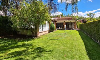 CASA  EN VENTA CLUB DE GOLF TEQUISQUIAPAN