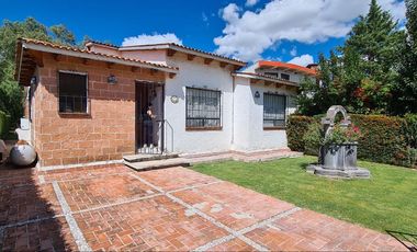 CASA  EN VENTA CLUB DE GOLF TEQUISQUIAPAN