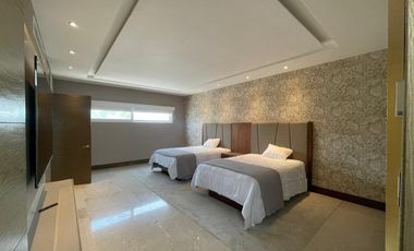 Venta Departamento Penthouse Amueblado en Santa Engracia,  San Pedro Garza García