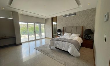 Venta Departamento Penthouse Amueblado en Santa Engracia,  San Pedro Garza García