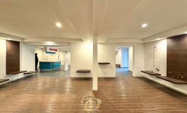 Avenida Vitacura/ Clinica Alemana/ Club Manquehue