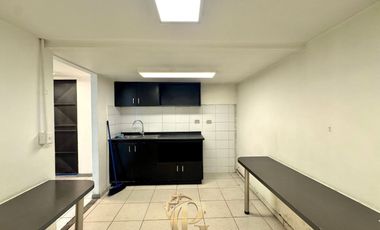 Avenida Vitacura/ Clinica Alemana/ Club Manquehue