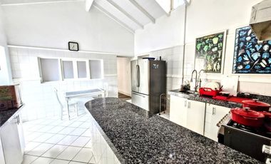 (S)VENDO  ESPECTACULAR RESIDENCIA EN GOLF LOS INCAS SURCO 1,200 M2