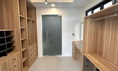 Modern House for SALE in Royale Cebu Estates, Consolacion, Cebu