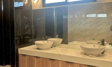Modern House for SALE in Royale Cebu Estates, Consolacion, Cebu