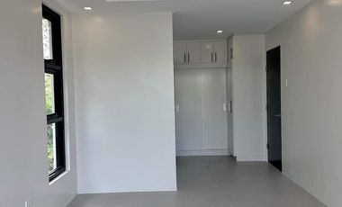 Modern House for SALE in Royale Cebu Estates, Consolacion, Cebu