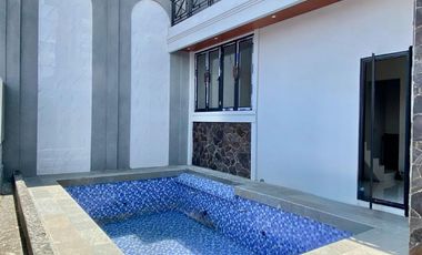 Dijual Rumah Baru Hook  Private Pool Selangkah Raya Bandara Juanda Sidoarjo