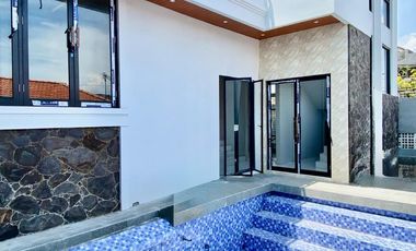 Dijual Rumah Baru Hook  Private Pool Selangkah Raya Bandara Juanda Sidoarjo