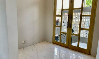 Dijual Rumah Baru Hook  Private Pool Selangkah Raya Bandara Juanda Sidoarjo