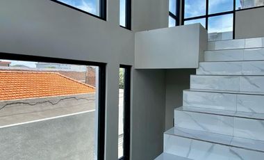 Dijual Rumah Baru Hook  Private Pool Selangkah Raya Bandara Juanda Sidoarjo