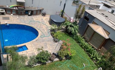 ALQUILO EN PRECIOSA CASA LINDAS HABITACIONES CON AREAS COMUNES: PISCINA, COCINA, LAVANDERÍA. PRECIO TODO INCLUIDO, SOLO MUJERES