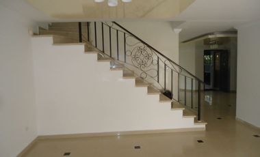 EN VENTA CASA EN EL CONDOMINIO CAMPESTRE ALTOS DE IGUATEMI AL ORIENTE DE NEIVA