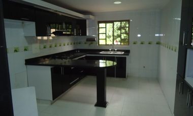 EN VENTA CASA EN EL CONDOMINIO CAMPESTRE ALTOS DE IGUATEMI AL ORIENTE DE NEIVA