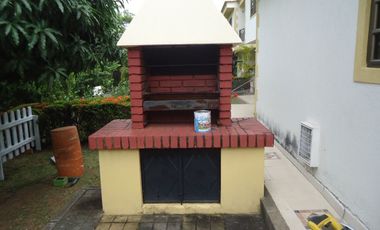 EN VENTA CASA EN EL CONDOMINIO CAMPESTRE ALTOS DE IGUATEMI AL ORIENTE DE NEIVA