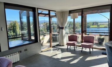 Venta de Espectacular Departamento en Costanera de Valdivia