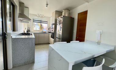 Exclusiva Casa en Arriendo en Condominio La Cosecha – Chicureo Oriente.