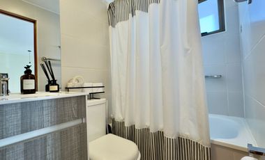 Exclusiva Casa en Arriendo en Condominio La Cosecha – Chicureo Oriente.